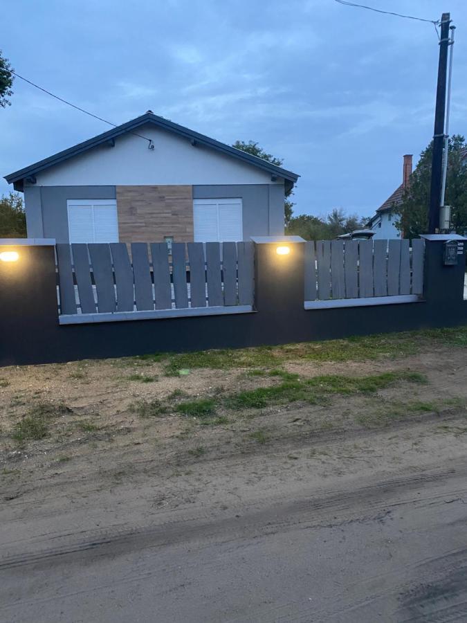 Jóleső Pihenő Apartamento Inárcs Exterior foto